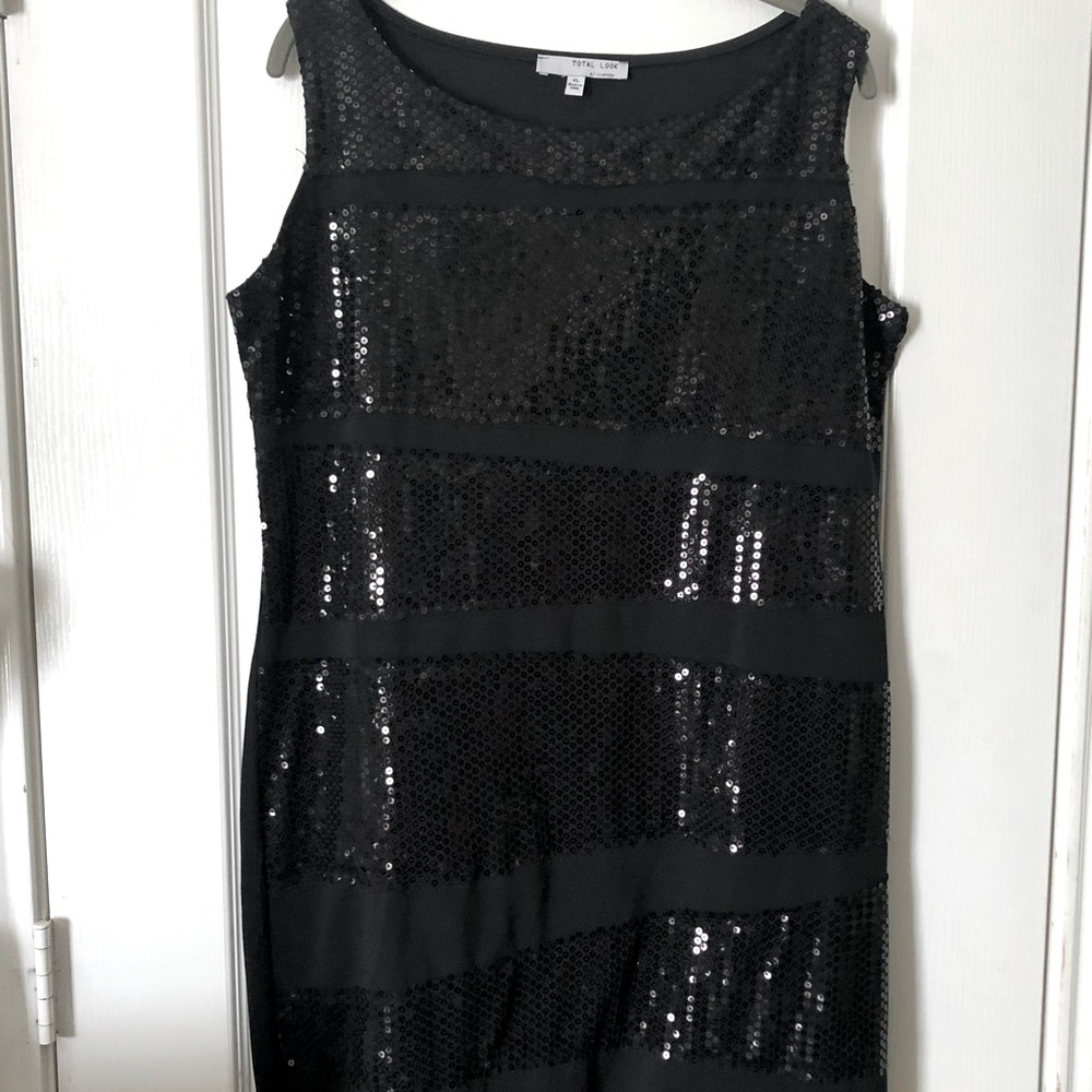 Total Look by Cynthia Black Dress W/Sequins XL